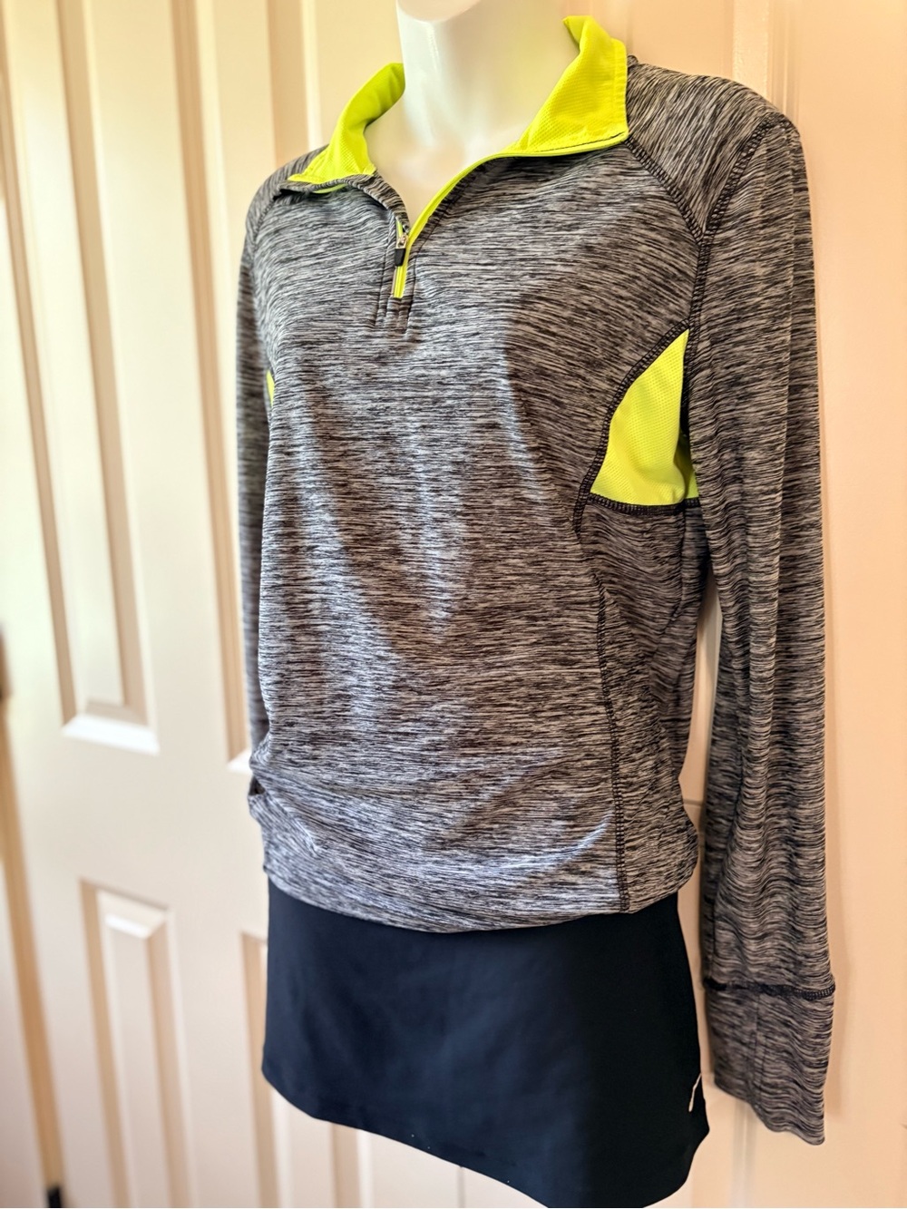 Active wear,  Gray Quarter-Zip Pullover with Neon Yellow Accents, size M - Picture 2 of 6